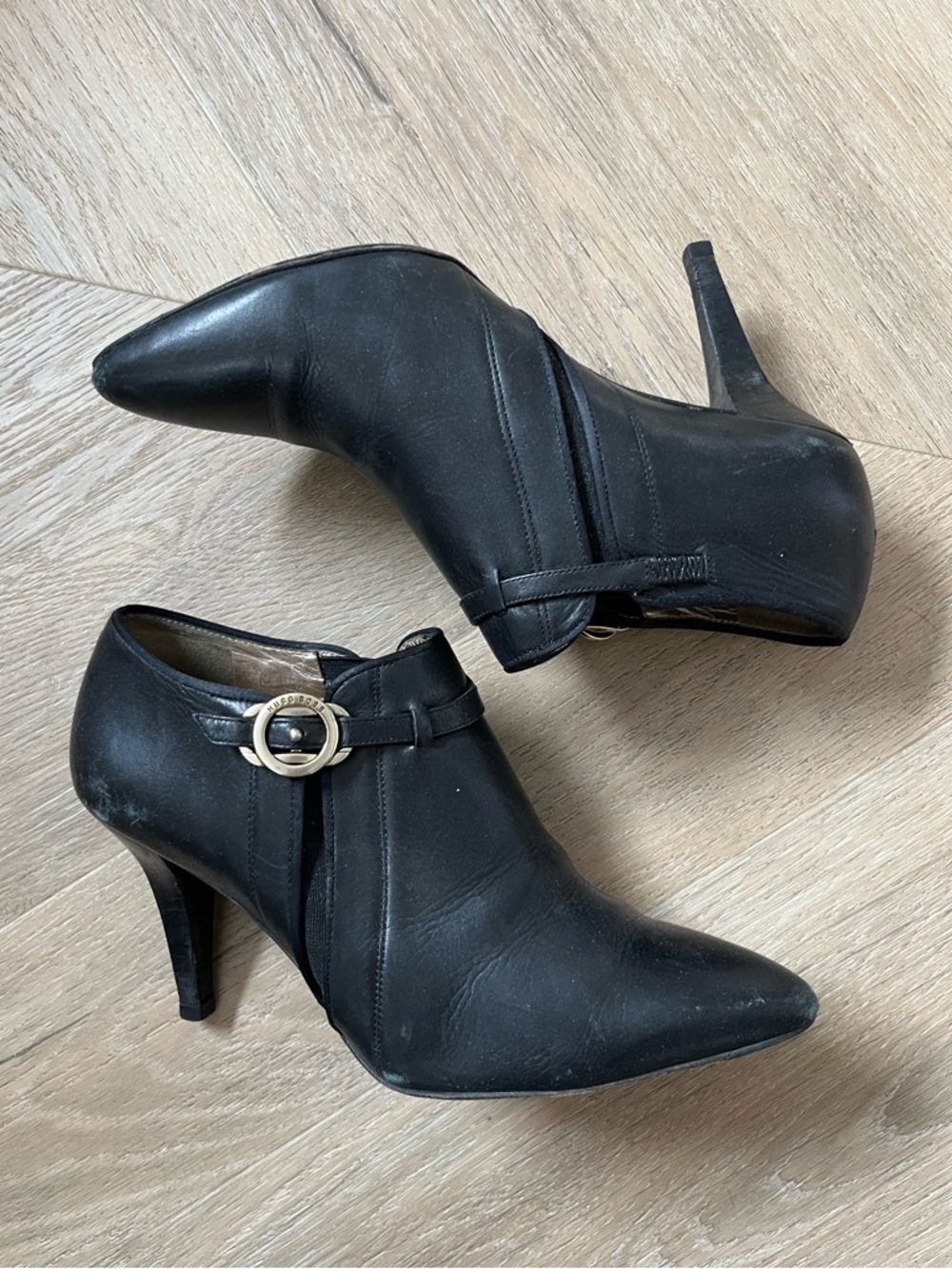 Hugo Boss Black Leather High Heel Ankle Boots with Buckle